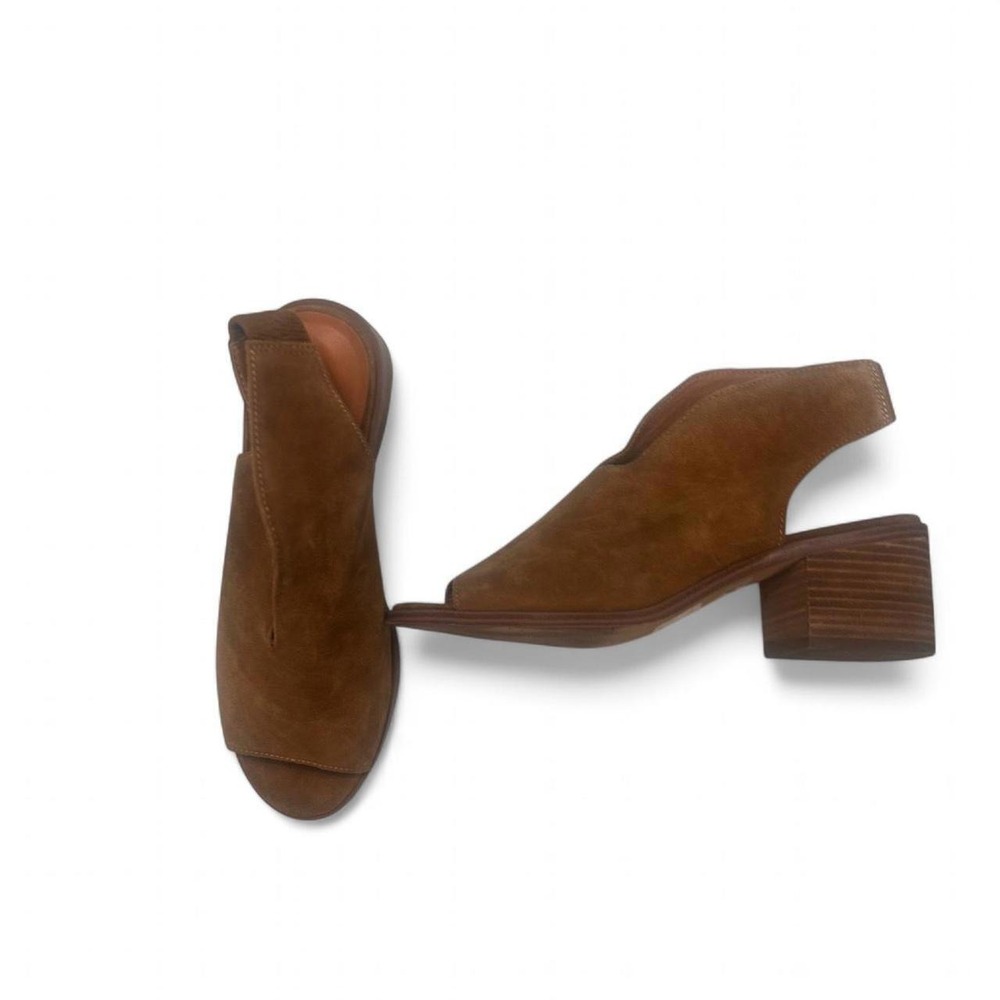 Lucky‎ Brand Women's Brown and Tan Sandal size 9 suede wedge